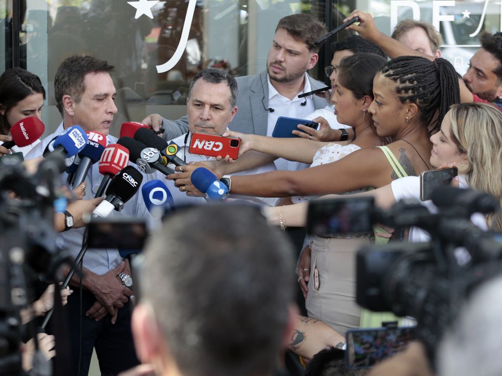 Brasília (DF), 31/12/2025 - O cardiologista  Brasil Caiado e o cirurgião Claudio Birolini durante entrevista coletiva para falar sobre situação médica do ex-presidente Jair Bolsonaro, que está internado após fazer cirurgia.