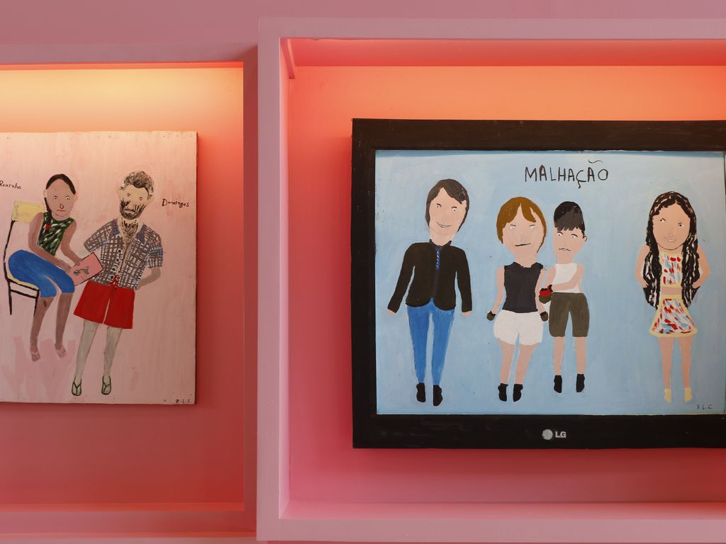 Rio de Janeiro (RJ), 07/05/2023 - A exposição Roxinha: Uma vida de novela é a primeira mostra individual da artista popular de Alagoas Maria José Lisboa da Cruz, a Roxinha, em cartaz no Museu do Pontal.