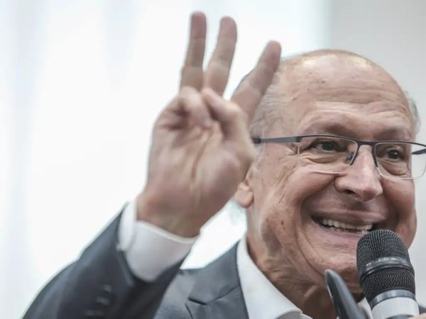 Move Brasil libera quase R$ 2 bilhões para financiar renovação de caminhões