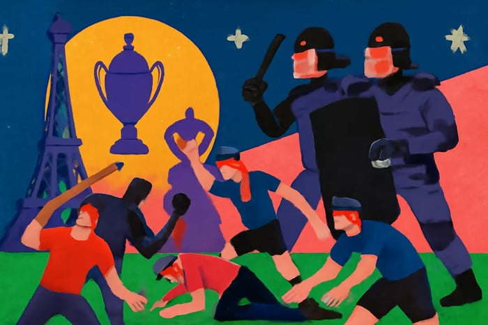 Mais de 60 pessoas presas e seis feridos em incidentes em Paris antes da final da Copa da França