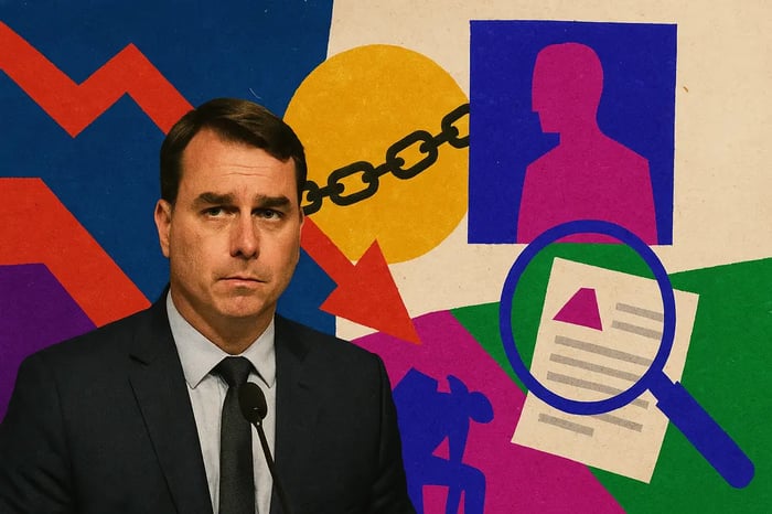 Flávio Bolsonaro tenta mitigar crise e garantir transparência em relação a Vorcaro